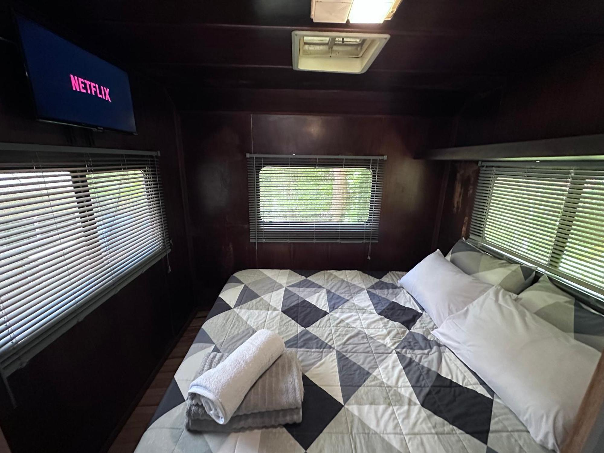 Momotoh Camper Hotel ซปูฆิล ภายนอก รูปภาพ