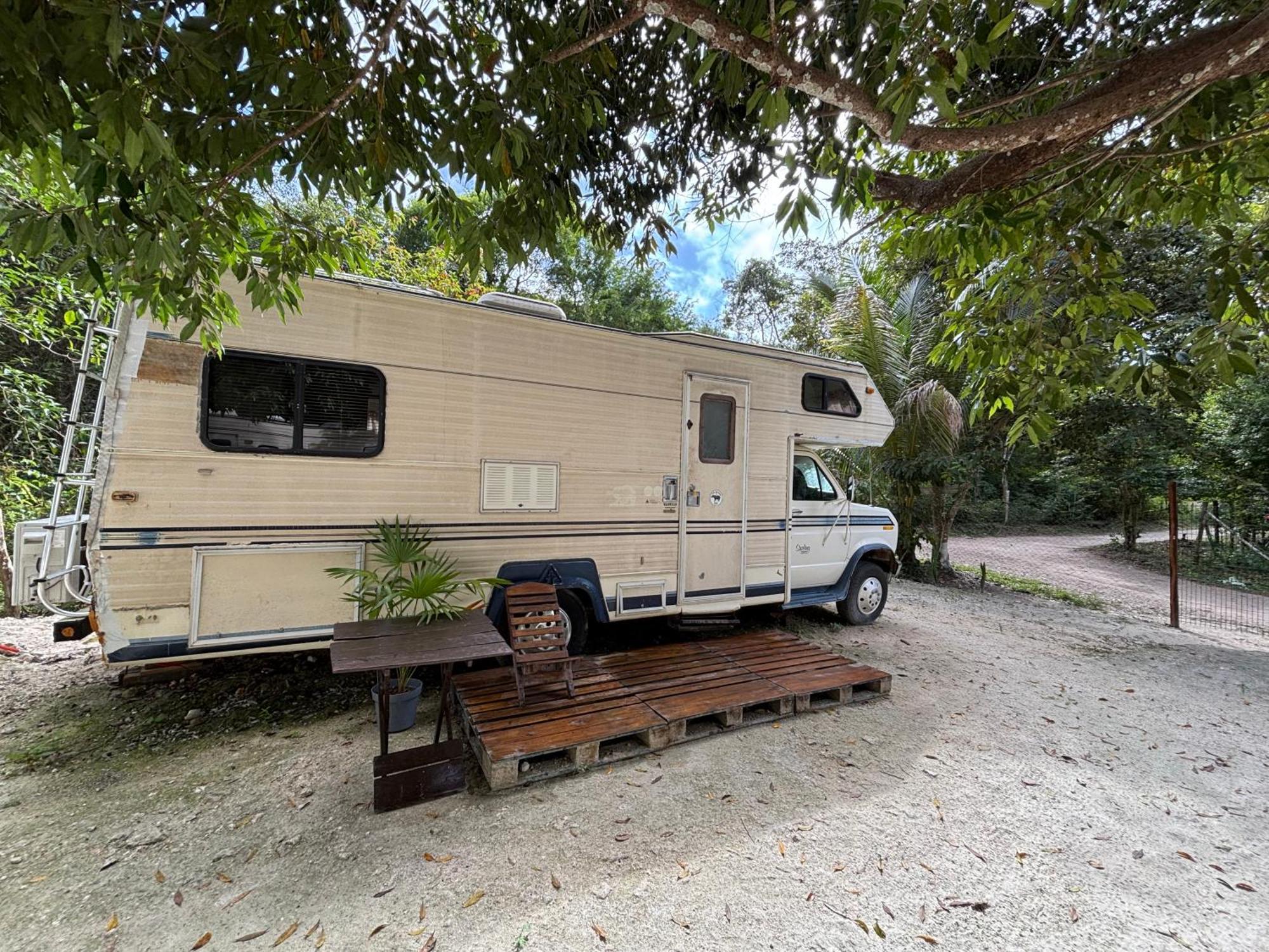Momotoh Camper Hotel ซปูฆิล ภายนอก รูปภาพ