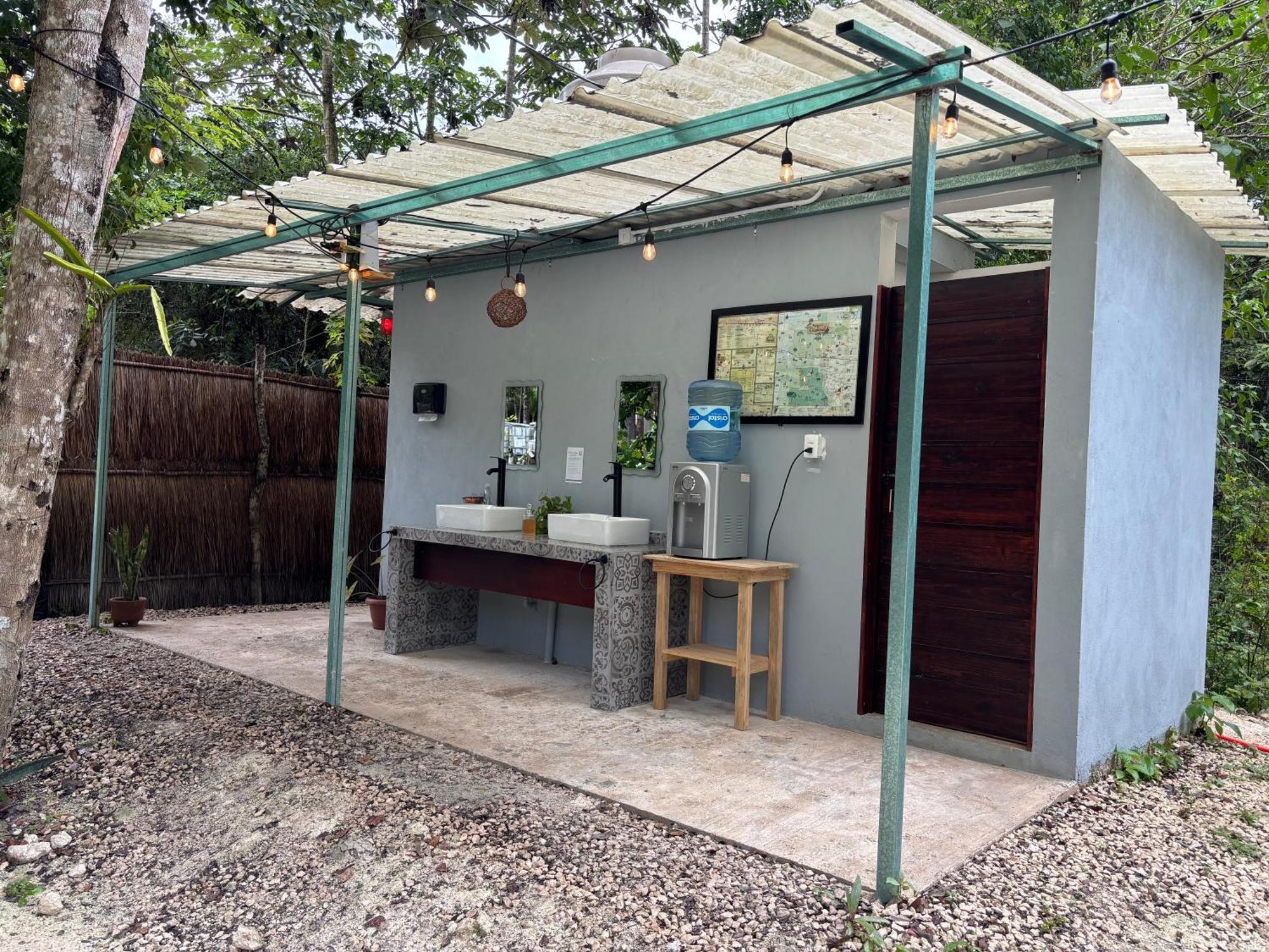 Momotoh Camper Hotel ซปูฆิล ภายนอก รูปภาพ